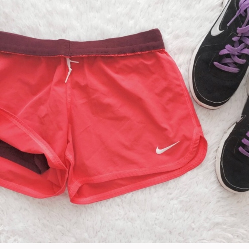 Nike Dri Fit athletic small shorts built in!